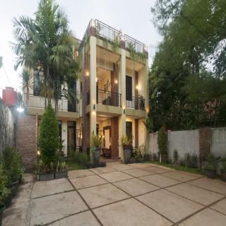 RedDoorz Syariah Plus near Trans Studio Cibubur - 8