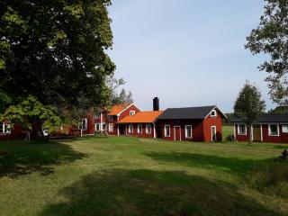 Historisches großes Holzhaus von 1860, Familienferienhof Sörgården 1, Åsenhöga, Granstorp - Granstorp - 5