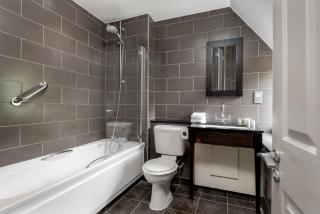 Hartsfield Manor - Dorking - 4