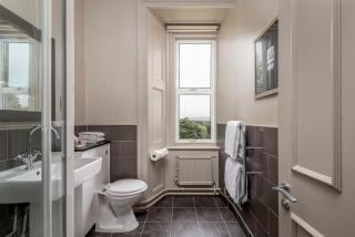 Hartsfield Manor - Dorking - 2