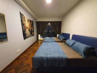 Landmark By Katana 4BR Romantic Seaview Homestay Gurney无敌海景四房套房 - Tanjong Tokong - 1