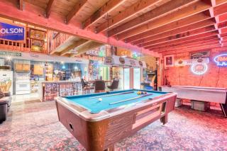 Getaway Bar on Easy Street - 7