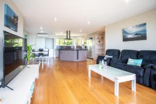 Getaway Ocean Views - Airlie Beach - 1