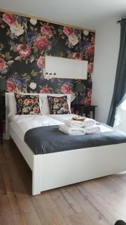 Pasta Factory Guest Rooms - Galway - 4