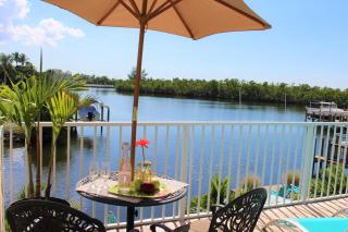 Latitude 26 Waterfront Boutique Resort - Bonita Springs - 4