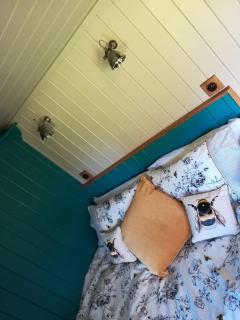 Gaggle of Geese Pub - Shepherd Huts & Bell Tents - Dorchester - 1