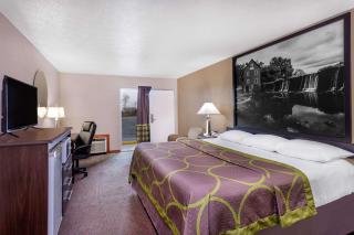 Super 8 by Wyndham Locust Grove - Locust Grove - 1