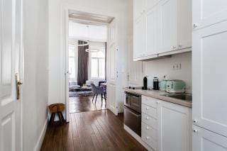 Opera Apartment with FREE parking, 2BR2BA, AC - Budapest - 5