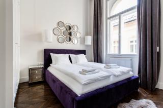 Opera Apartment with FREE parking, 2BR2BA, AC - Budapest - 6