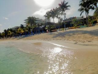 Nautibeach Beach Front Condos in North Beach - Isla Mujeres - 4