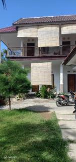 Rasti Homestay - Kuta - 8