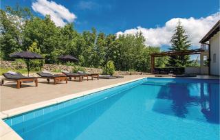 4 Bedroom Gorgeous Home In Jurdani - Jurdani - 0