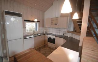 Gorgeous Home In Glesborg With Sauna - Fjellerup Strand - 2