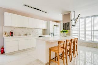 MAGNIFIQUE APPARTEMENT A 3' DE LA PLAGE ET KIKAR - Netanya - 9