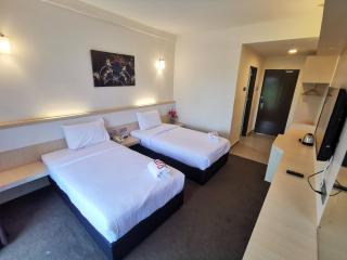 SERDANG LAKE VIEW RESORT - Sungai Kechil - 5