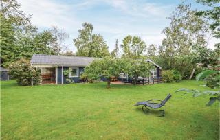 Four-Bedroom Holiday Home In Farevejle - 1