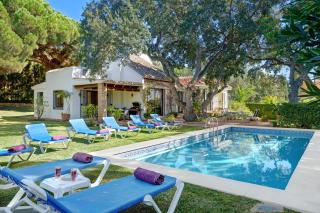 Villa with private pool and garden in Marbella - Marbella - 0