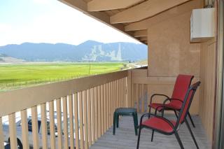 Elk Refuge Inn - 8