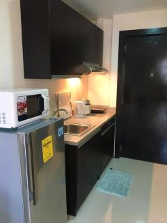 Fully Furnished Studio Condo Unit at Bamboo Bay Mandaue and Cebu Area - 9