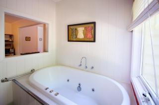 Healesville Apartments - 1