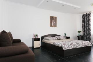 Apartment on Novomestenskaya 8 floor - 3