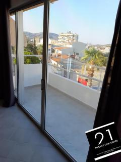 21 Suites Deluxe Stay Near The Airport - Markopoulo - 2