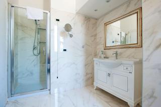 Royal House - Rome - 8