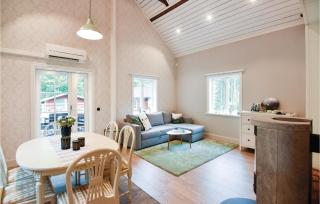 Lovely Home In Älgarås With Kitchen - 7