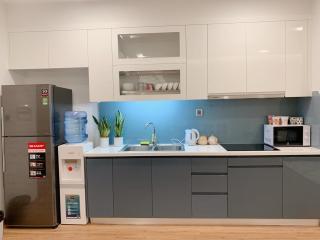 Lynn Housing Vinhomes Metropolis 2BR LuxuryService near Lotte - 7