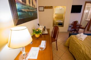 Lion's Hotel - Falerna - 9