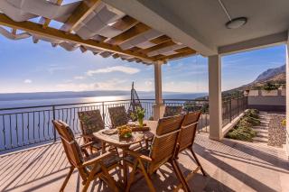 Villa S&A with heated private pool, 3 bedrooms, 3 bathrooms, playground - Mimice - 1
