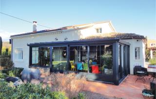 Stunning Home In Caux - 4