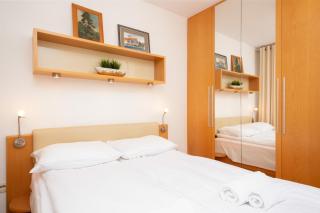 Two-Bedroom Family Apartment Esperanto next to Klif by Noclegi Renters - Varsavia - 8