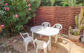2 Bedroom Gorgeous Home In Serignan - 7