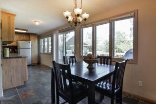 Chalets Resort LAKEFRONT Cottage Free Amenities Amazing views Kayaks 2 Pools - 7