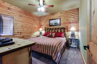 Luxury Lakefront Chalet Resort 2 Pools FREE Amenities Dock Kayaks Waterslide - Lampe - 2