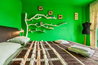 Certo Apartment -vibrant and modern retreat - 4