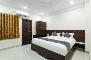 Sri Raghavendra Inn - Visakhapatnam - 0