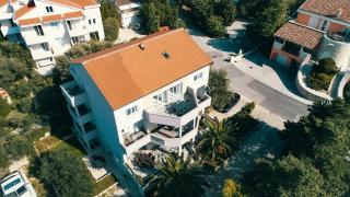 Apartments Lola - Novalja - 1