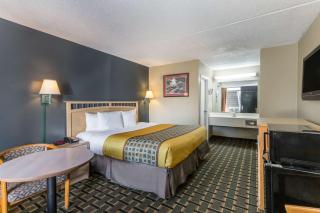 Travelodge by Wyndham Savannah Area/Richmond Hill - Richmond Hill - 6