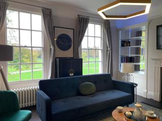 The Midsummer Common - Modern & Spacious 2BDR House with Garden - Cambridge - 0