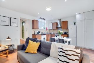 WelcomeStay Tooting Broadway 3 Bedroom Apartment - London - 0