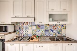 MEDITERRANEAN HOUSE - 8