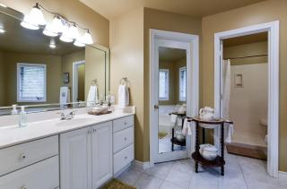 FAMILY REUNIONS Breathaking Lakefront Private Resort FREE DOCK CANOE KAYAK - 2