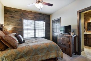 WaterMill Cove Resort Luxury Lakefront Villa By Silver Dollar City MiniGolf POOL Kayaks - 2