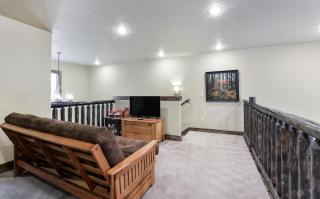 Luxury Lakefront Villa 2 mi to SDC HUGE POOL Kayaks Dock - Branson - 7