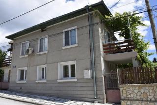 Стаи за гости "Нина" - Velingrad - 9