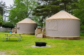 Long beach Camping Resort Yurt 9 - Oceanview - 2