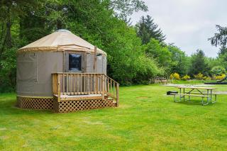 Long beach Camping Resort Yurt 9 - Oceanview - 3