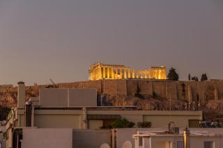 Minimal apartment on the shadow of the Acropolis - Atene - 0